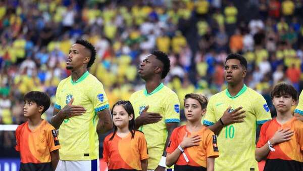Brasil convoca a Vinícius, Rafinha y Estêvão