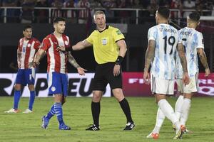 Árbitros confirmados para los cruciales juegos ante Argentina y Bolivia en noviembre