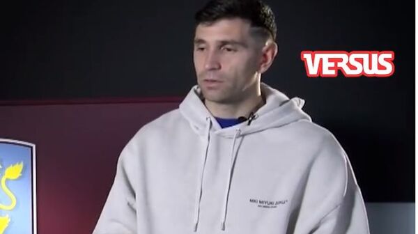 “Dibu” habló de Paraguay con periodista de Nación Media: “Es difícil que le metan goles”