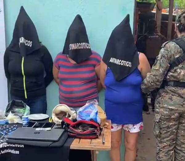 Asunción: desmantela punto de venta de drogas en el barrio San Antonio - Policiales - ABC Color