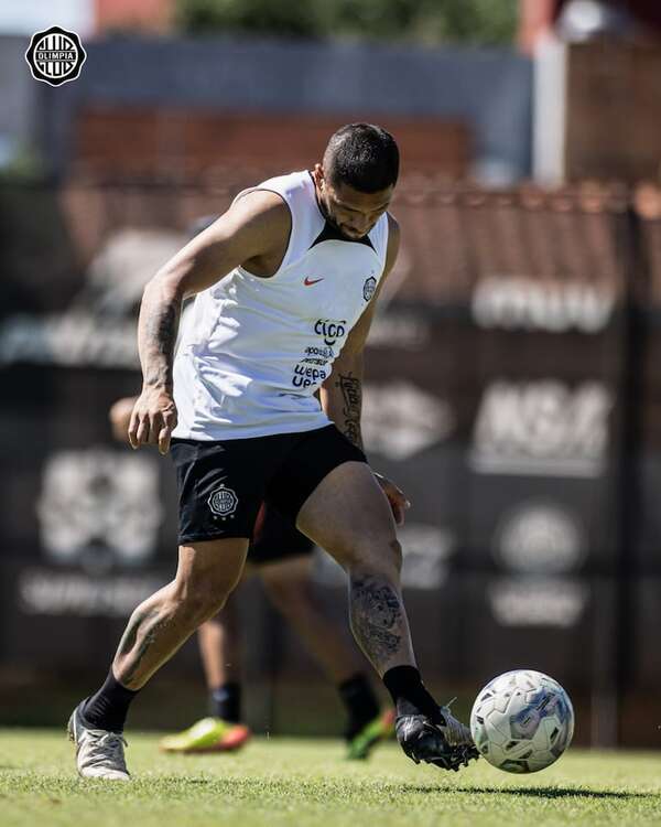 Olimpia: A mano, lo mejor - Fútbol - ABC Color
