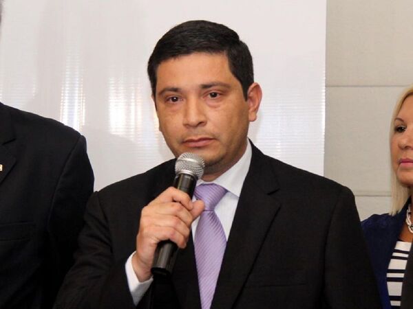 Juan Villalba irá a juicio oral por violencia familiar - 1000 Noticias