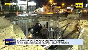 Avda. Eusebio Ayala: camioneta cayó al agua en zona de obras   - ABC Noticias - ABC Color