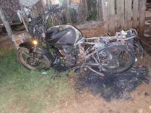 Hombre fue detenido tras supuestamente incendiar una moto en Cambyretá