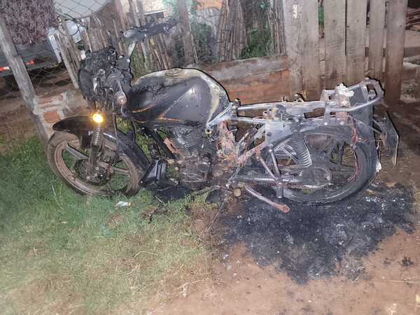 Hombre fue detenido tras supuestamente incendiar una moto en Cambyretá