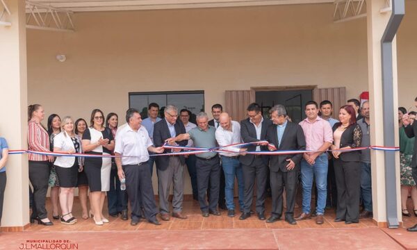 Inauguran nuevas aulas para la Facultad de Derecho de la UNE, en Mallorquín