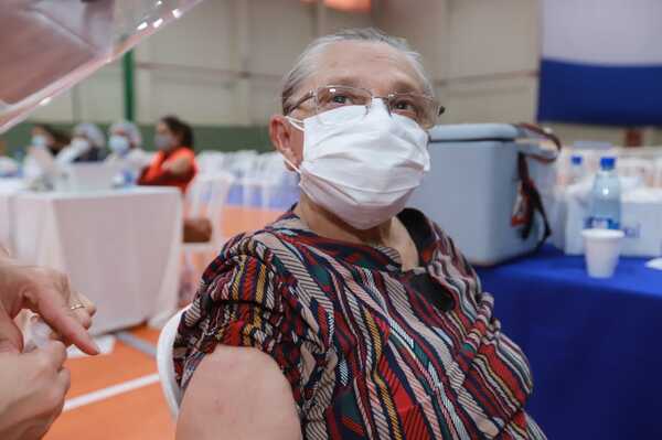 Salud confirma aumento del 23% en casos de covid-19 - .::Agencia IP::.