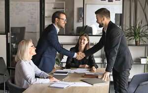 Oportunidades y riesgos de las fusiones y adquisiciones - Negocios - ABC Color