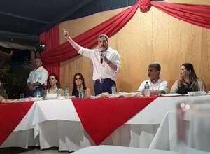 Abdo se opone a reforma que sea “solo por intereses ilegítimos de un sector o una persona” y bromea con reelección - Política - ABC Color