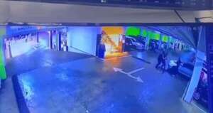 Video: millonario asalto en el estacionamiento de un shopping de Ciudad del Este - ABC en el Este - ABC Color