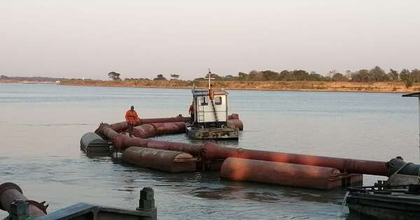 La Nación / Cinco empresas se ofrecen para realizar los trabajos de dragado del río Paraná