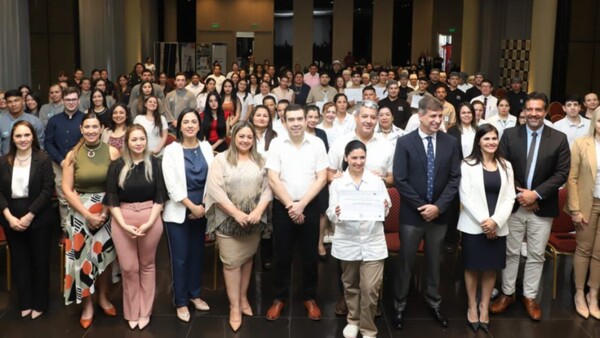 Con miras al verano, capacitan a personal hotelero en Encarnación
