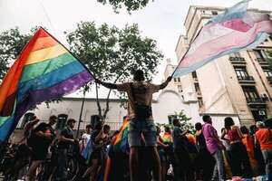Marcha del Orgullo en Argentina con reclamos a Milei por el ajuste y los “discursos de odio” - Mundo - ABC Color