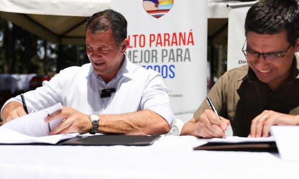 Mediante convenio, MAG entrega maquinarias agrícolas para fortalecer producción en Alto Paraná