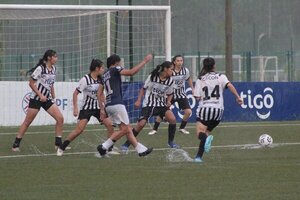Libertad y Ameliano igualan en un partido pasado por agua - 1000 Noticias