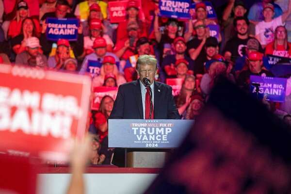 La promesa que hizo Trump en Carolina del Norte sobre la inflación y los inmigrantes - Mundo - ABC Color