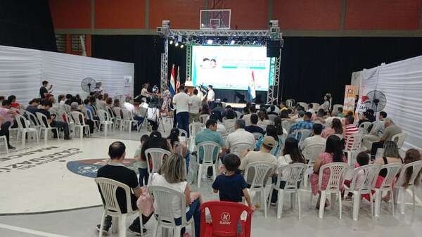 Más de 1500 personas visitaron la edición XVI de la Feria de Libro y Ciencia “Caaguazú Lee” - Nacionales - ABC Color