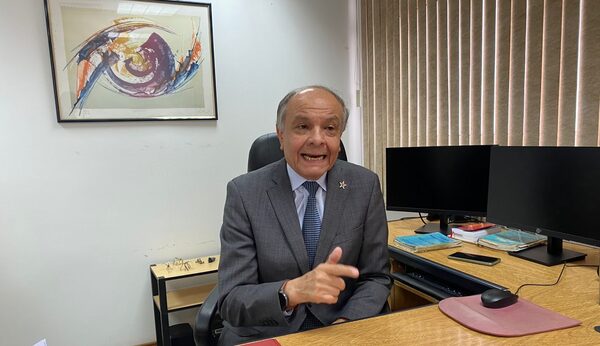 “En juicio oral, el imputado tiene posibilidad de presentar todas las pruebas a su favor”