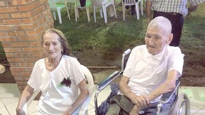 Emotiva boda luego de convivir durante 56 años