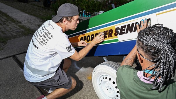 Los brasileños homenajean a Senna a 30 años de su muerte