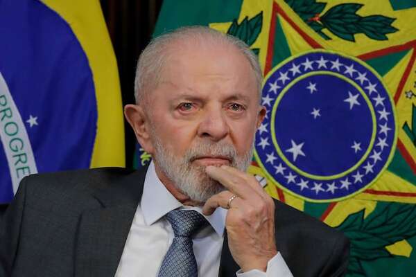 Lula continúa estable tras el golpe en la nuca y repetirá exámenes médicos en una semana - Mundo - ABC Color