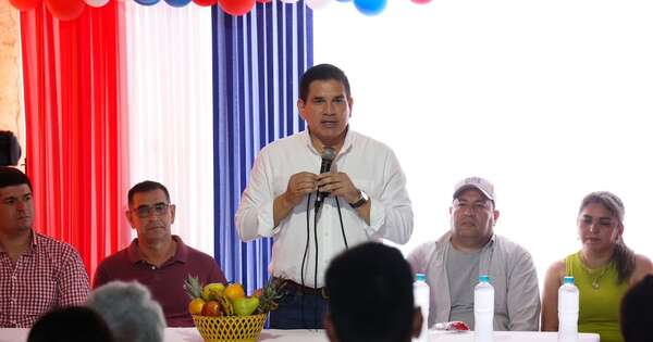 La Nación / MUVH entregó subsidios habitacionales a 51 familias de Mbuyapey