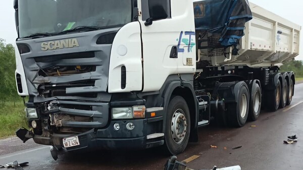 Choque entre camión y motociclista deja un fallecido en Vallemí