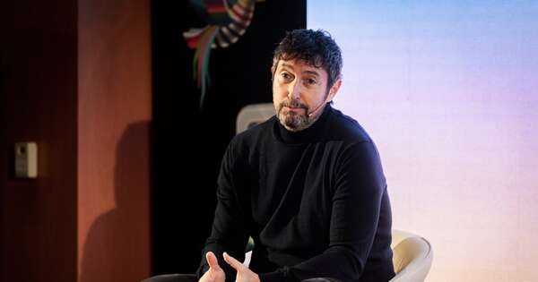 La Nación / El locutor Toni Garrido apunta a las series: “Hemos perdido el miedo al formato”