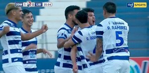 Versus / ¡Le rompió el arco a Morínigo! El golazo de Brahian Ayala ante Libertad