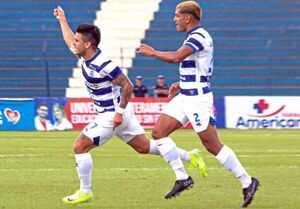Ya metido en la Sudamericana, el Sportivo batió 2-0 con verdaderos golazos a Libertad