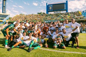 Versus / Aldosivi de Mar del Plata regresa a primera división del fútbol argentino