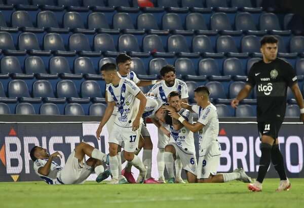 Sportivo Ameliano vs. Olimpia: Ameliano lo volvió a hacer - Fútbol - ABC Color