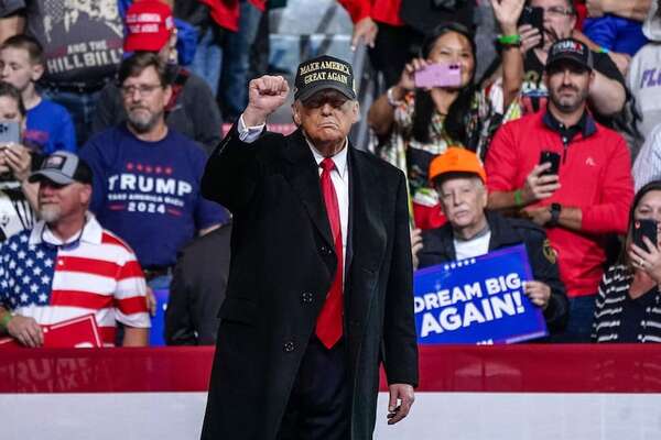 Donald Trump apura últimas horas de campaña para cargar en Georgia contra Kamala Harris - Mundo - ABC Color