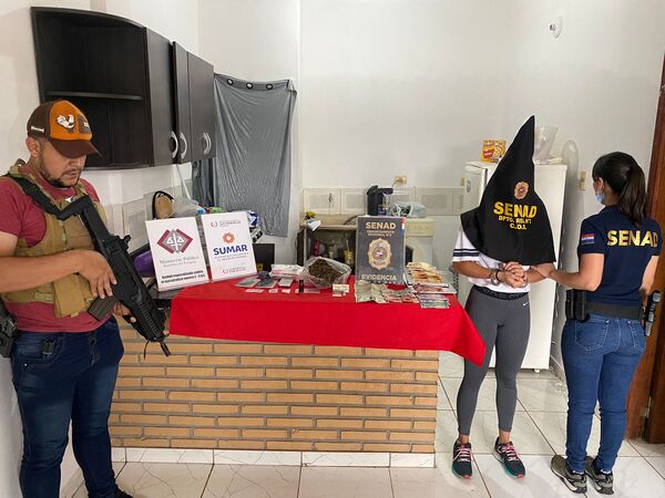 Cae venezolana que manejaba mini mercado de drogas en Ciudad del Este - 1000 Noticias
