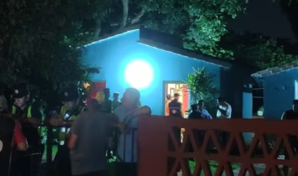 Hallan dos cuerpos en una casa y arrestan a tres sospechosos