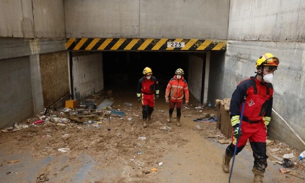 Alerta roja en Barcelona y Tarragona por lluvias torrenciales y granizos - OviedoPress