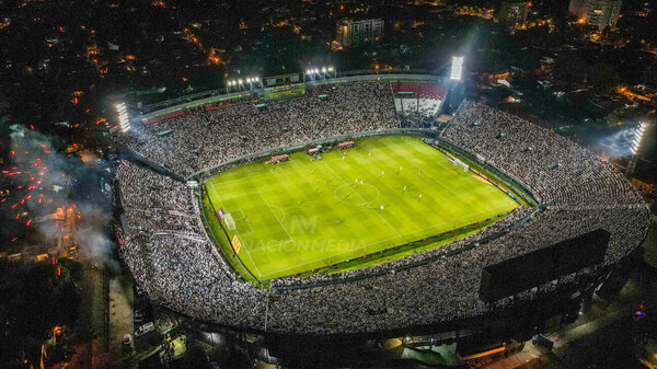 Versus / ¡107 años del estadio de los Defensores del Chaco!