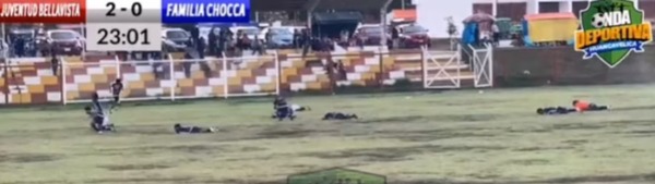 Conmoción en Perú: rayo cayó en pleno partido y mató a un jugador - Unicanal