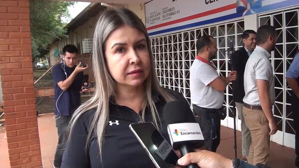 Velázquez recorre el departamento manteniendo importantes reuniones