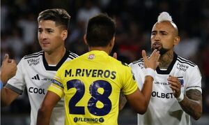 Escándalo en Chile: ¡Investigan a jugadores de Colo Colo por denuncia de agresión sexual en un bar!