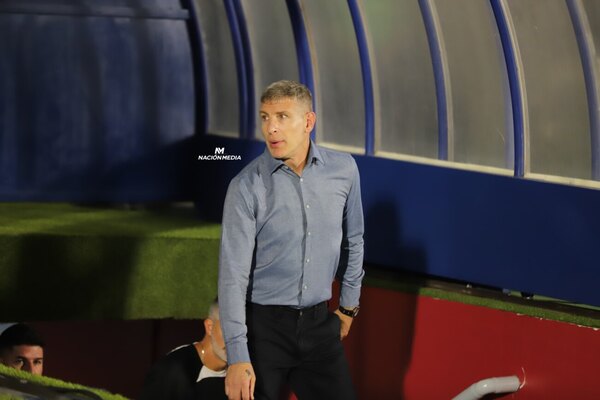 Versus / El incómodo problema que tendrá Martín Palermo en los próximos partidos
