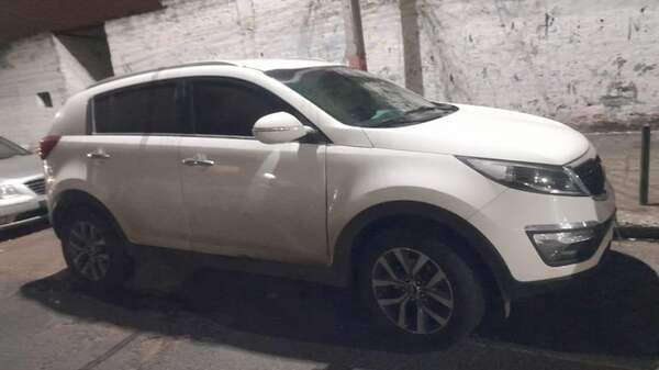 Funcionario ebrio de Diputados casi ocasionó un accidente y se negó al alcotest - Policiales - ABC Color