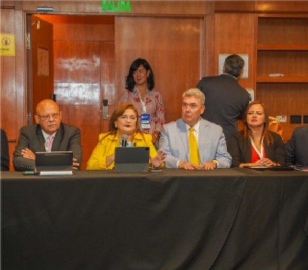 Reuniones temáticas del Congreso FIOPAR 2024: Debates y perspectivas sobre derechos humanos.
