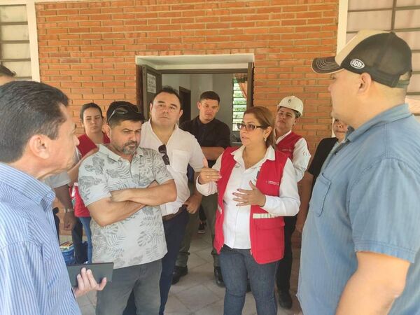 Loreto recibe visita y donativo de la Gobernación Departamental