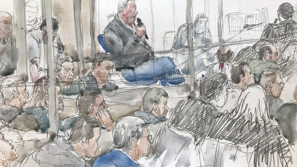 Ocho coacusados declaran en la reanudación del juicio por violaciones en Francia