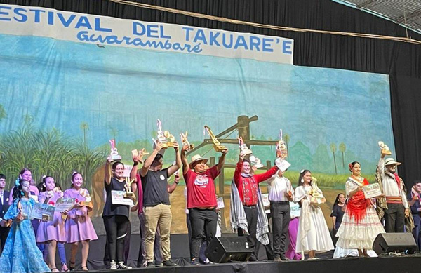 Elenco de danza “Aida Virginia” logró el Takuare’ê Poty de Oro en Guarambaré - La Clave