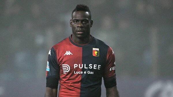 Balotelli no marca pero ejerce de talismán para el Genoa