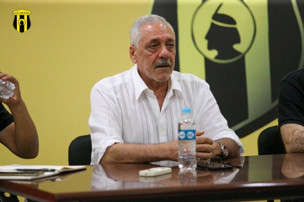 El presidente de Guaraní disparó con todo contra el arbitraje - trece