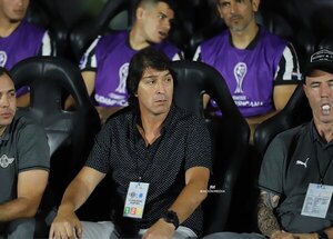 Versus / Daniel Garnero tendría la horas contadas en Libertad