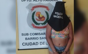 Detienen a "Carolina’i" por registrar orden de captura pendiente